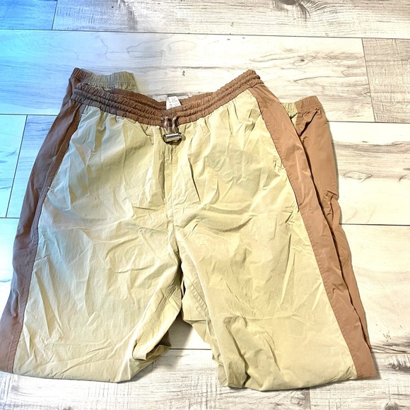 COPY - Lulu evergreen track pant - Picture 2 of 2